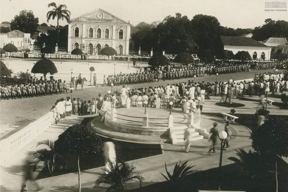 Praça Pedro II, na primeira metade do século 20/Imagem: Arquivo Nacional