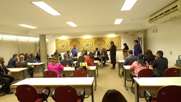 Sala de Reuniões da CCJ, no Anexo da Assembleia.