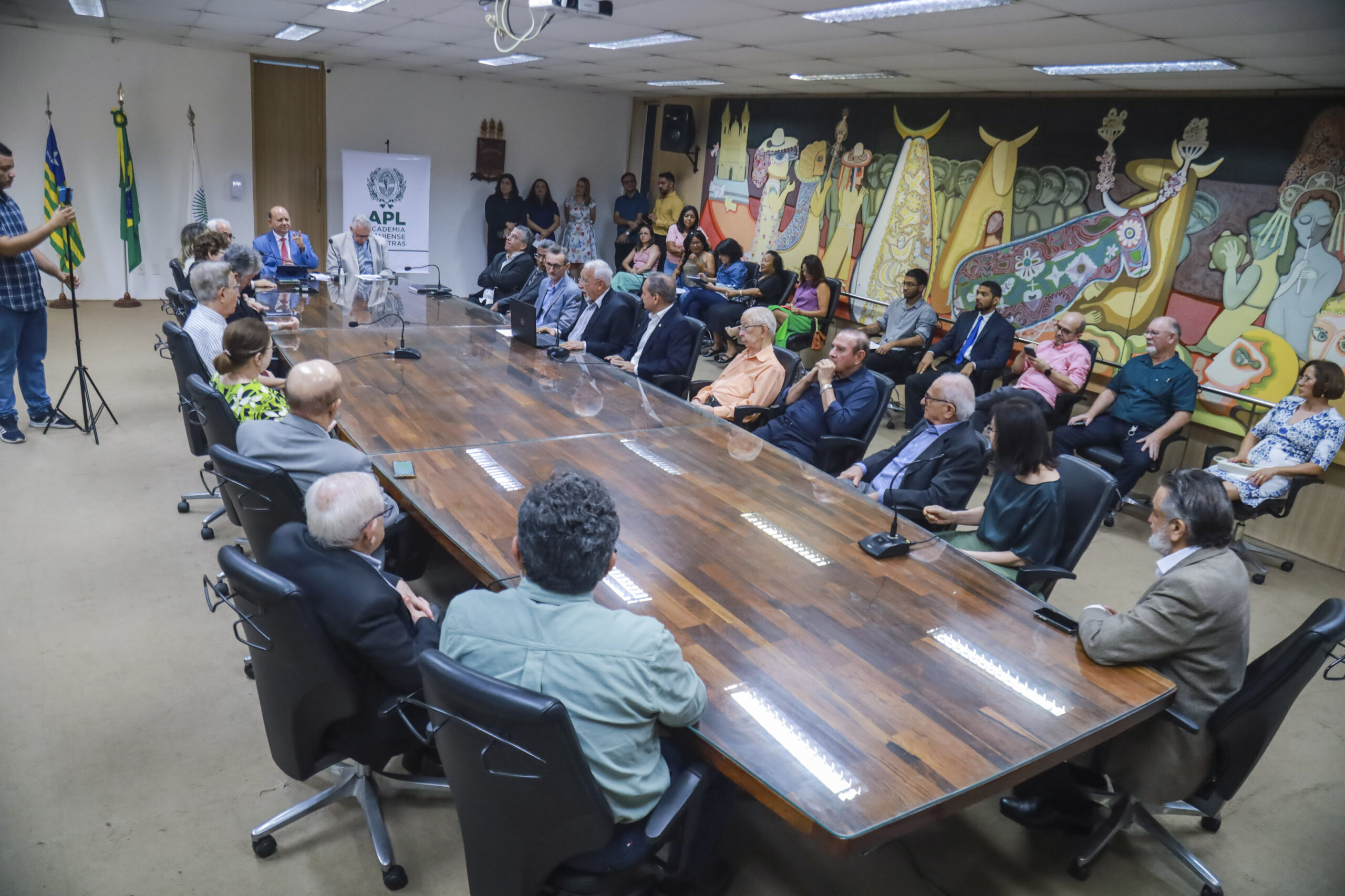 Academia reunida no Salão Nobre da Reitoria da UFPI/Imagem: Jairo Moura.