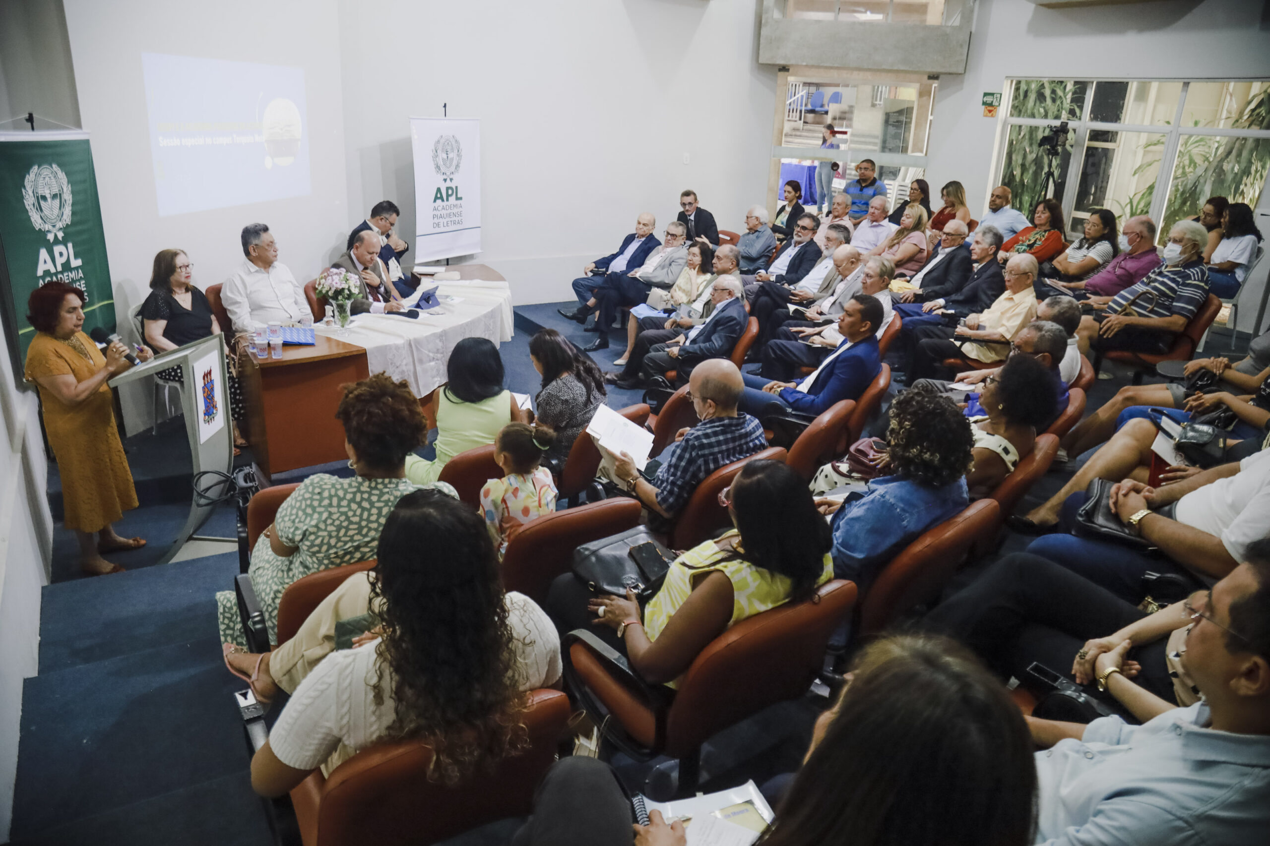 APL faz sessão especial na UESPI/Imagens: Jairo Moura.