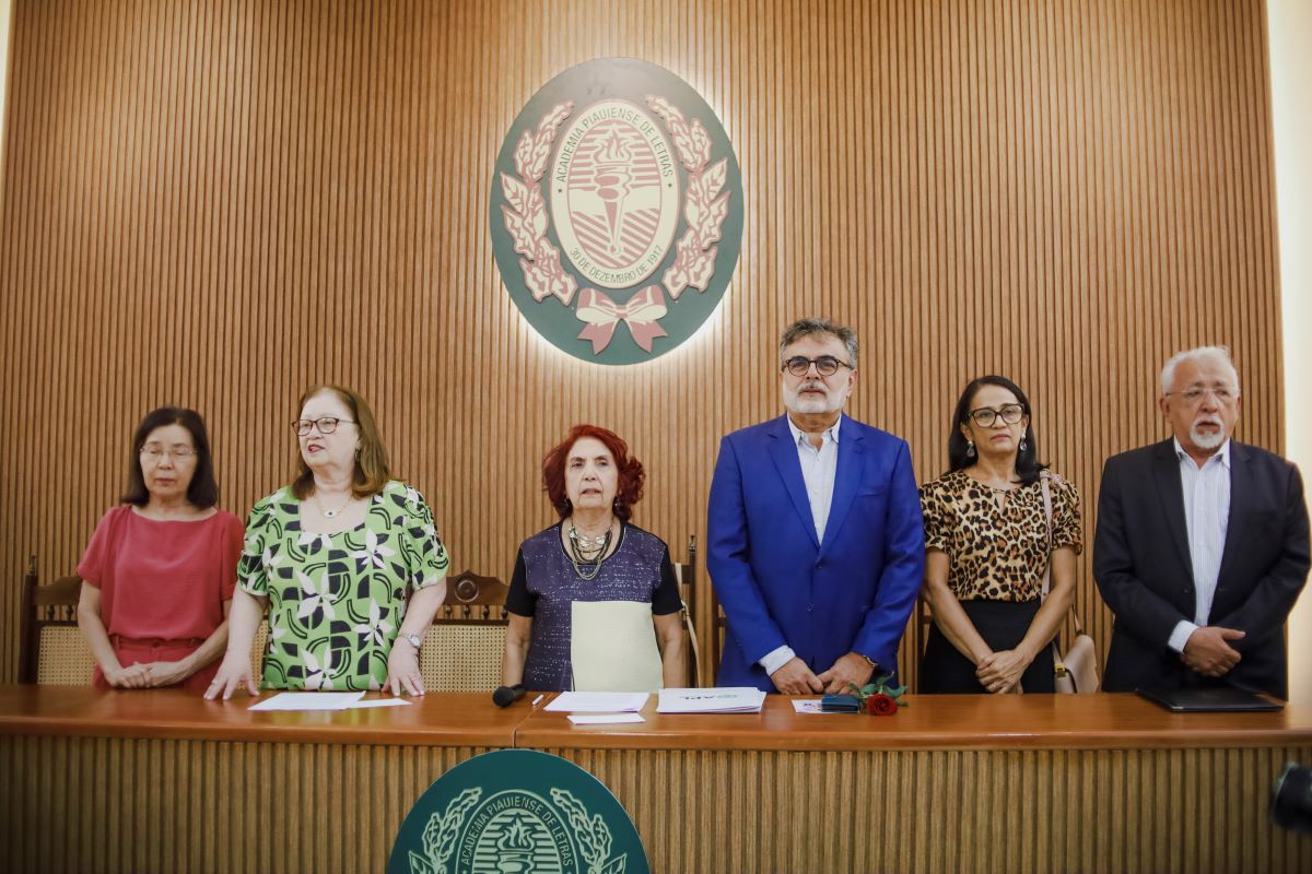 Solenidade especial comemorativa ao Dia Internacional das Mulheres. 
Fotos: Jairo Moura.