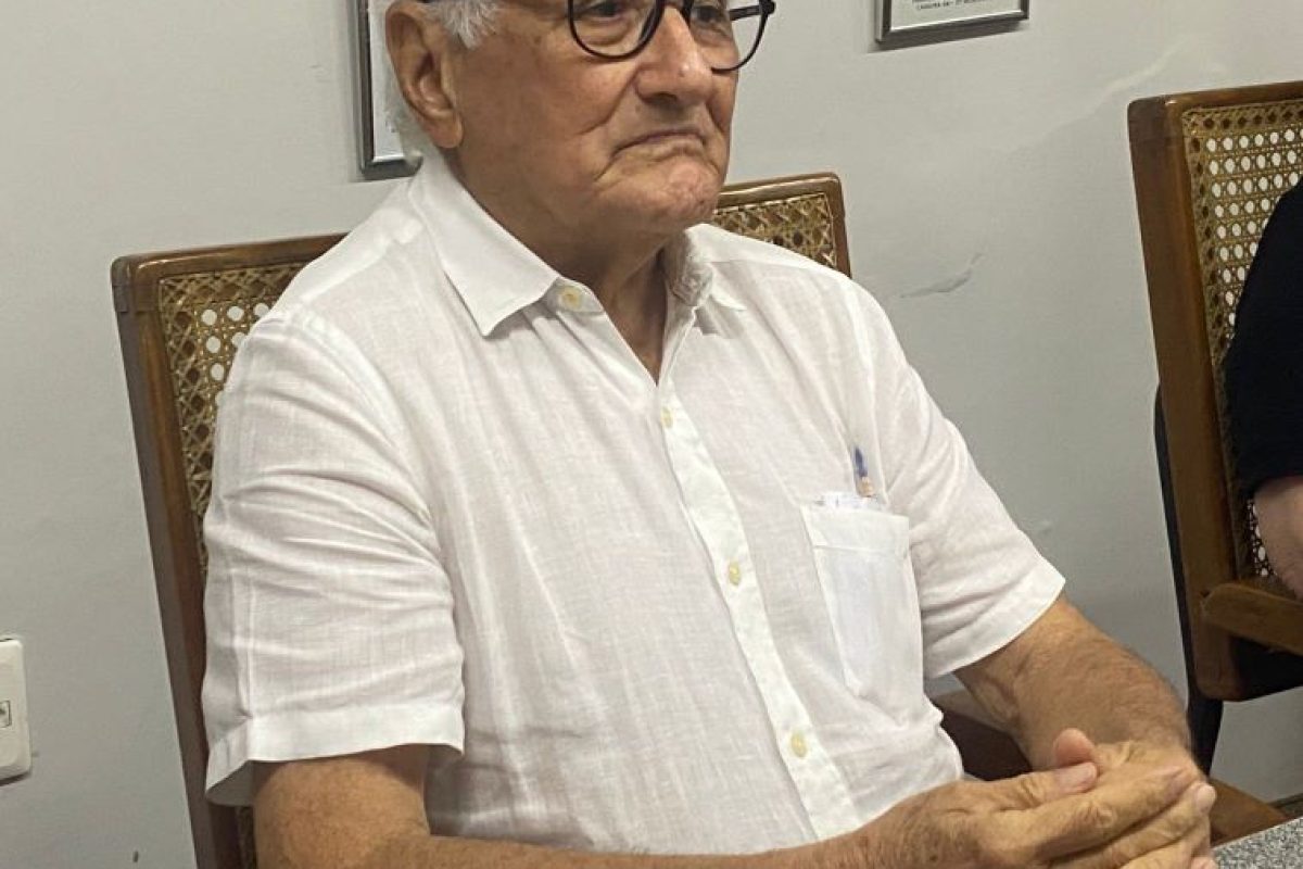 A presidência da APL foi transferida, interinamente, para o acadêmico Magno Pires.