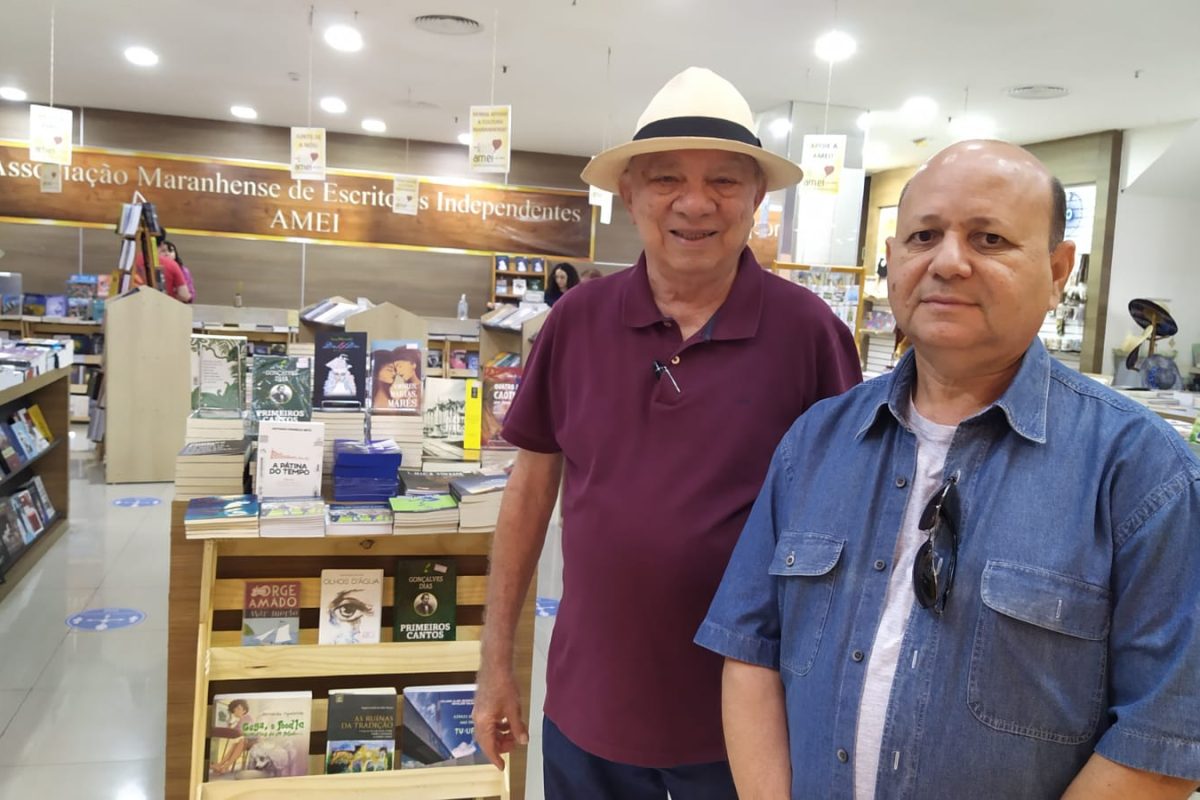 Presidente da APL com o escritor maranhense Crstóvam Teixeira, na AMEI.