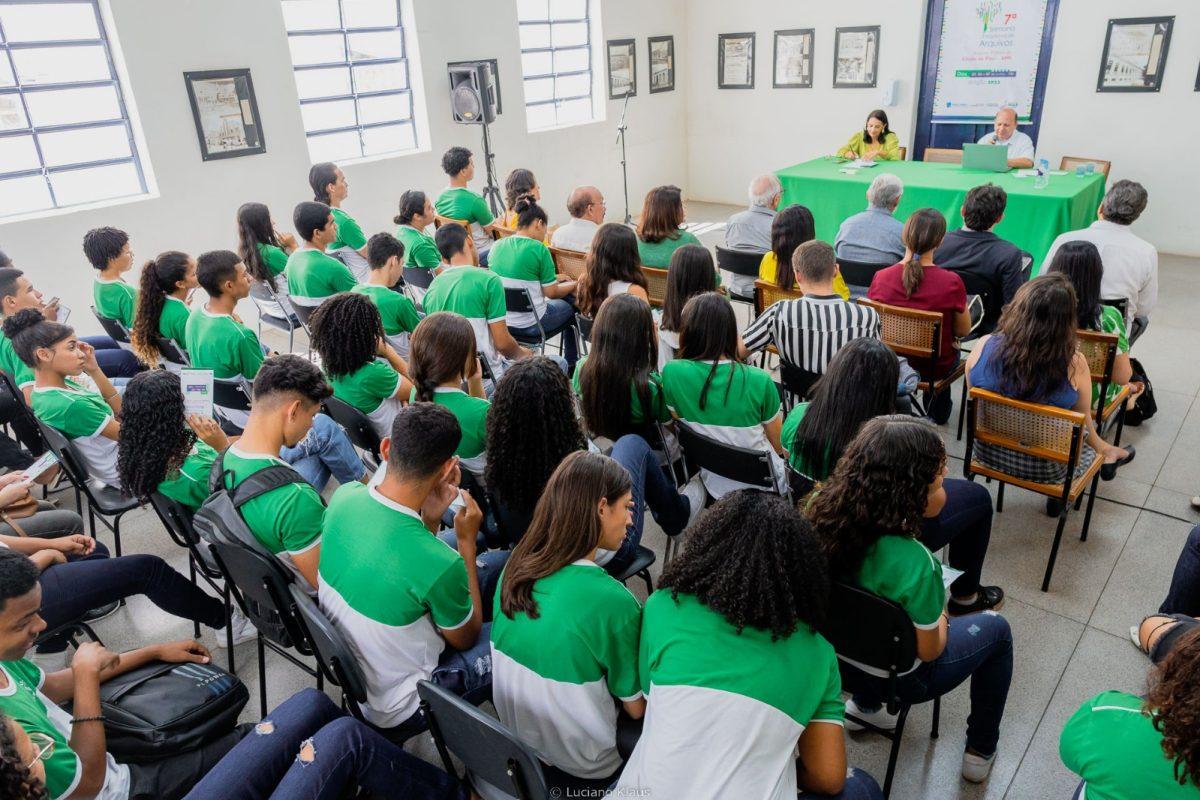 Arquivo Público interage com a Literatura Piauiense.