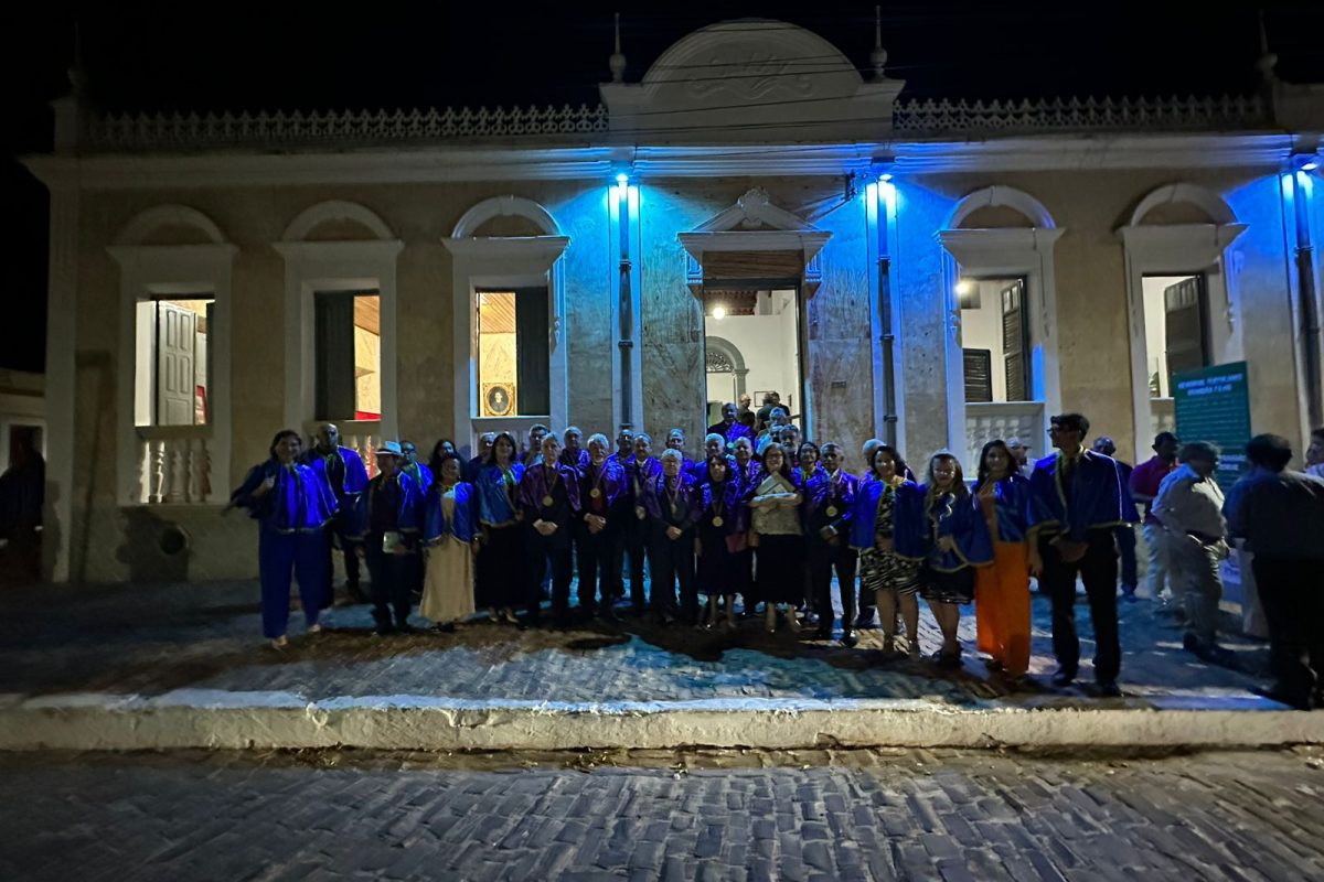 Membros da APL e da APLA no Memorial Tertuliano Brandão/Imagem: Junin.