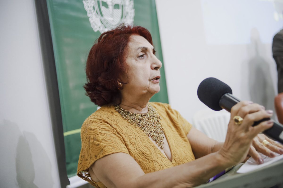 Acadêmica Fides Angélica, presidente da APL/Imagem: Jairo Moura.