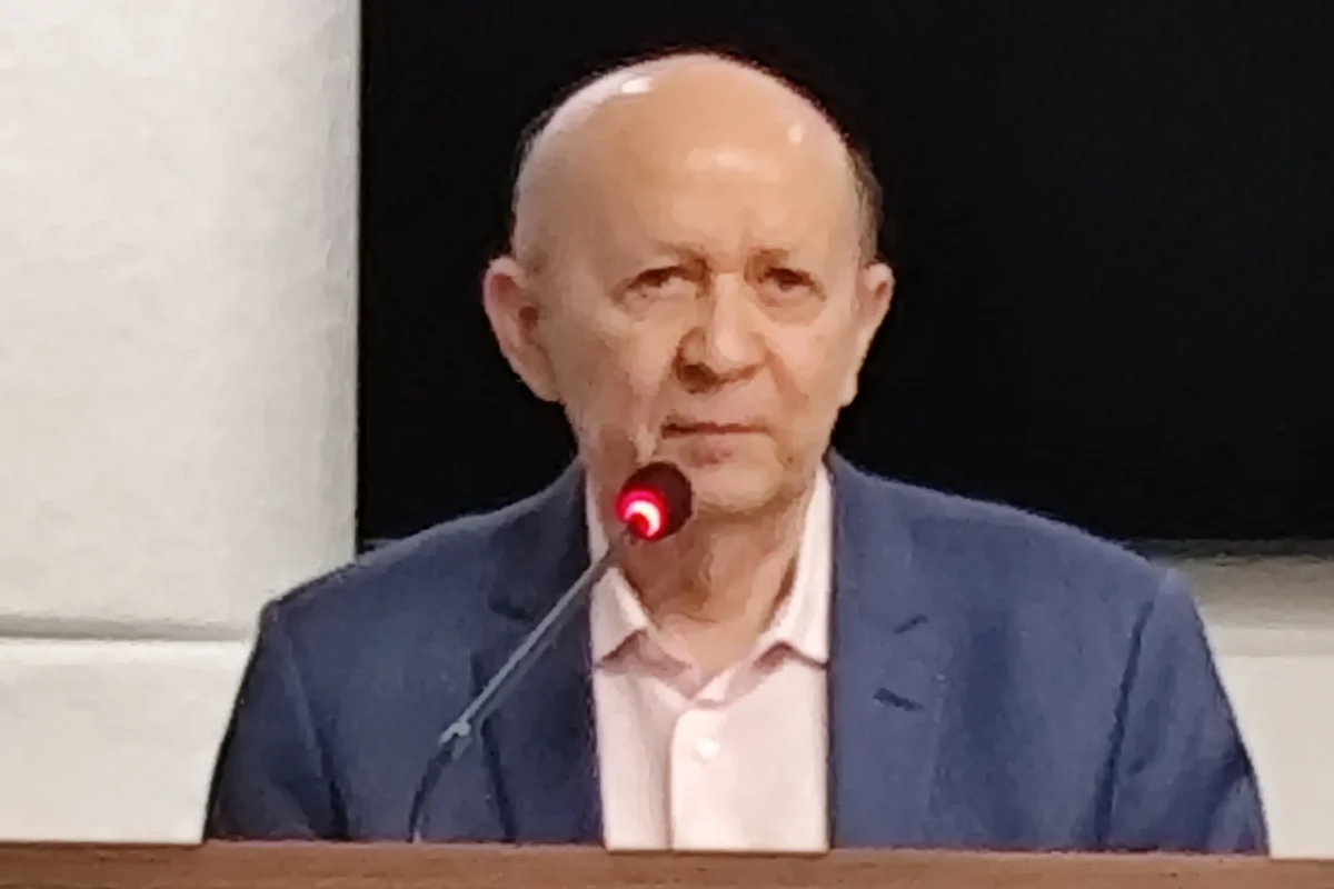 Moisés Reis lança livro resgatando a história do Visconde da Parnaíba