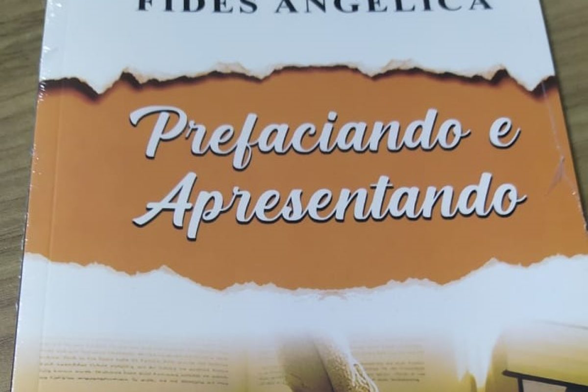 Capa do novo livro da acadêmica Fides Angélica/Reprodução