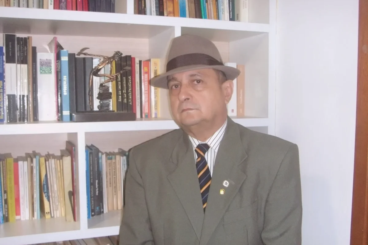 Elmar Carvalho