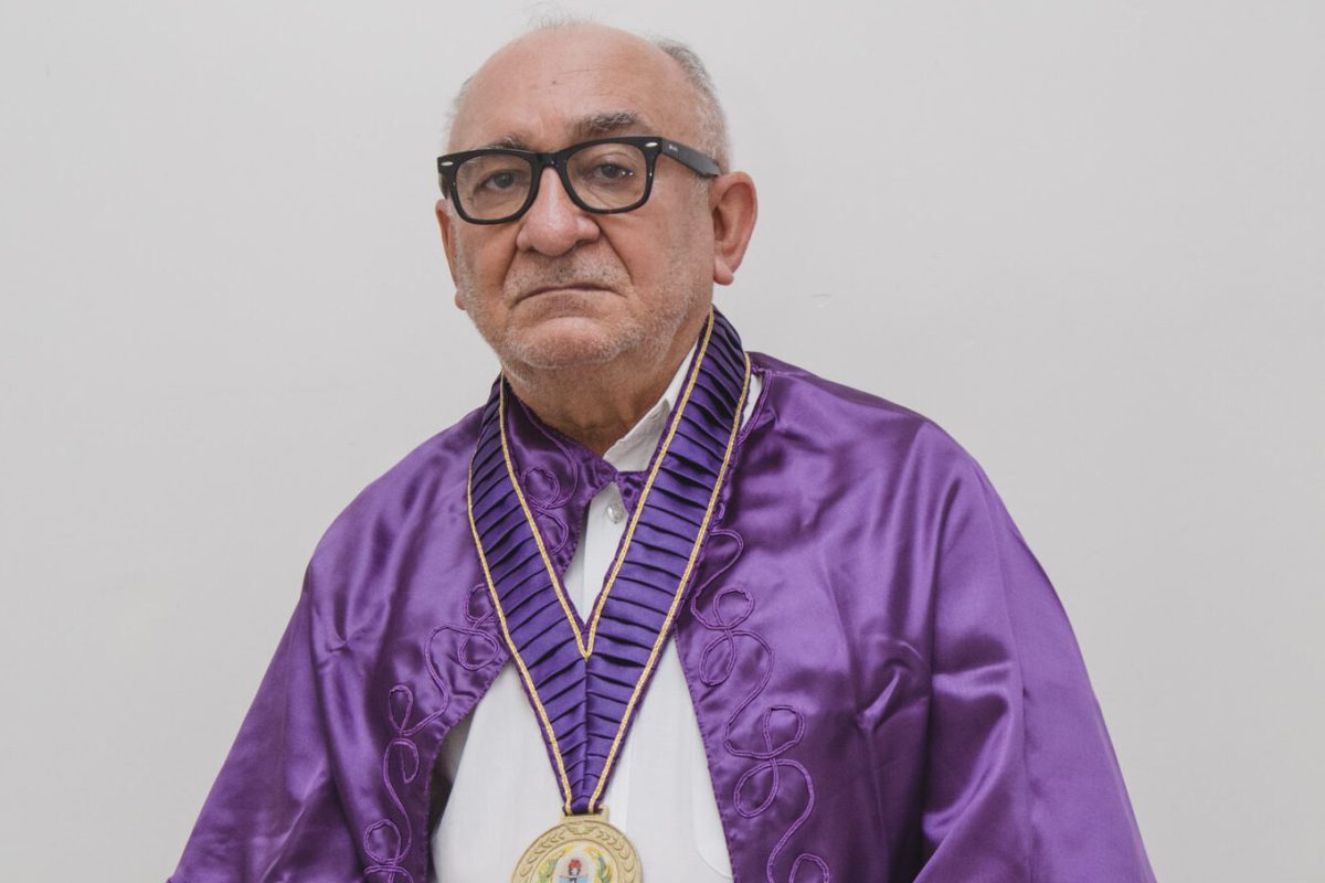 Acadêmico Humberto Guimarães.