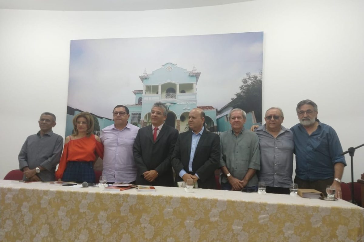Lançamento Revista e Livros APL (3)