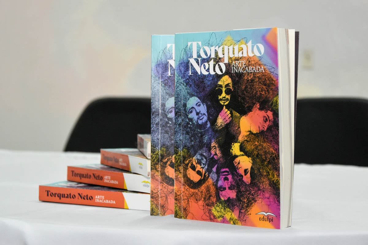 Capa do livro "Torquato - Obra inacabada"/Imagem: UFPI