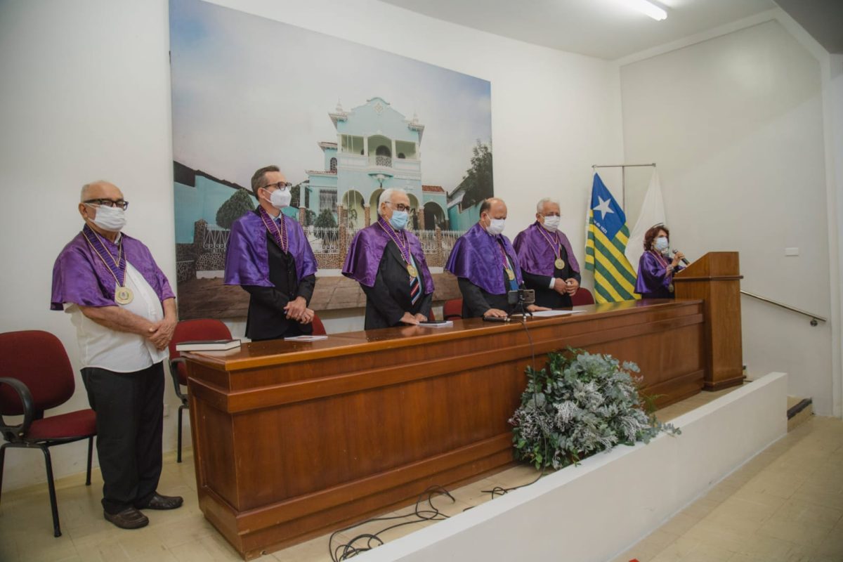 A posse da Diretoria da APL, no Auditório Wilson Brandão.