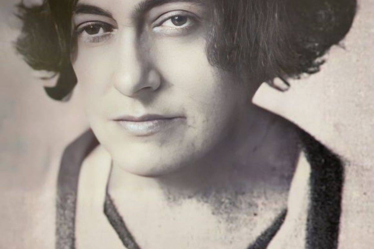 Amélia Beviláqua, com seu pioneirismo feminino, contribuiu bastante para a Literatura e não recebeu o seu devido valor.