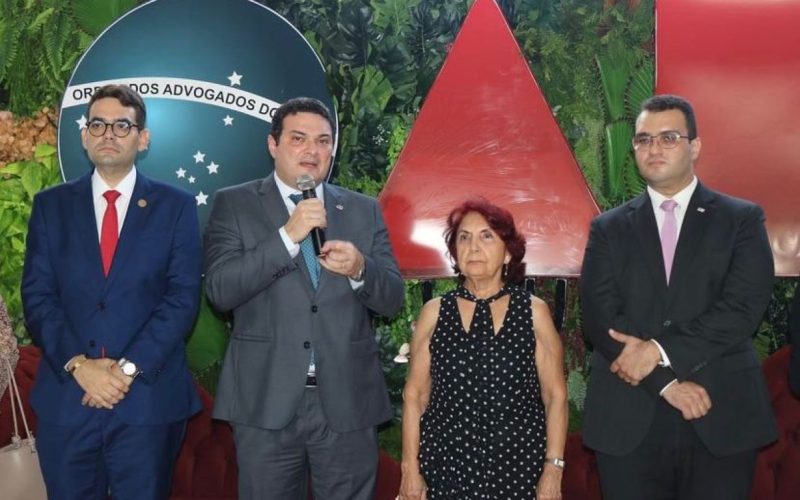 Fides Angélica foi homenageada no III Salão do Livro da Advocacia Piauiense (SALAP).