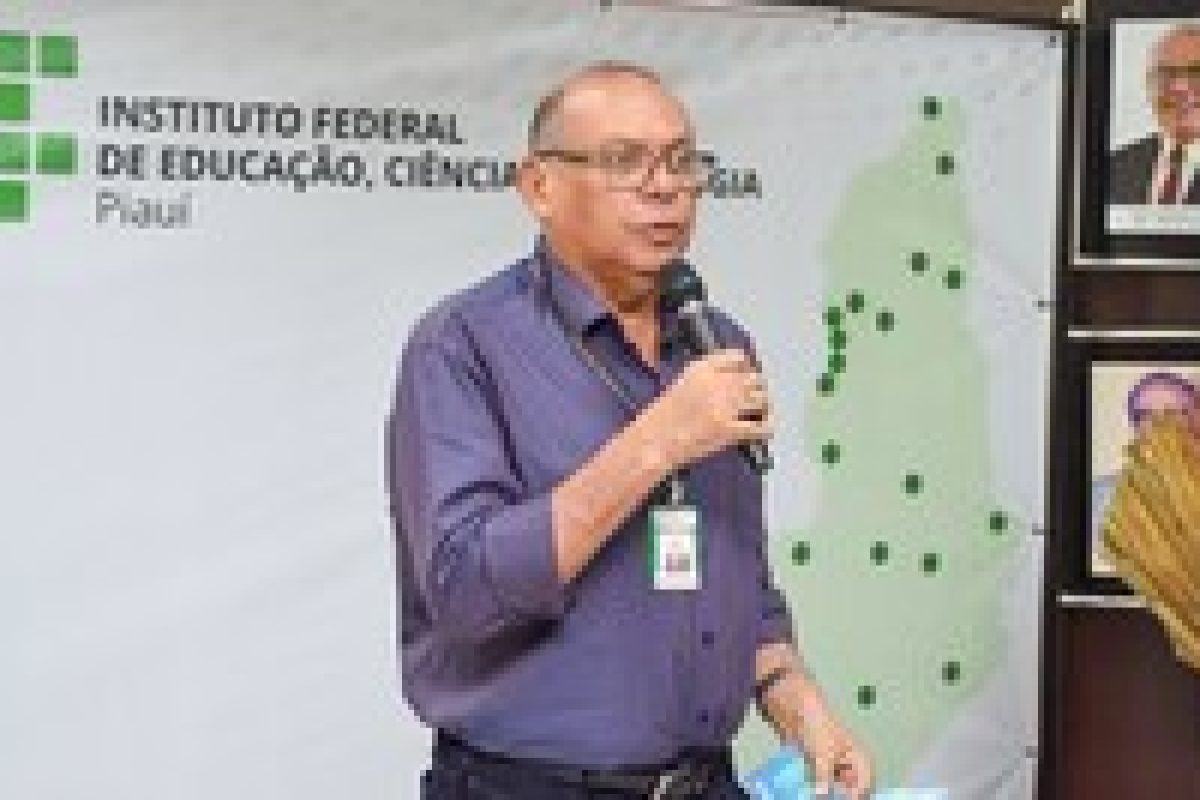 Reitor do IFPI lança edital do Vestibular 2024.