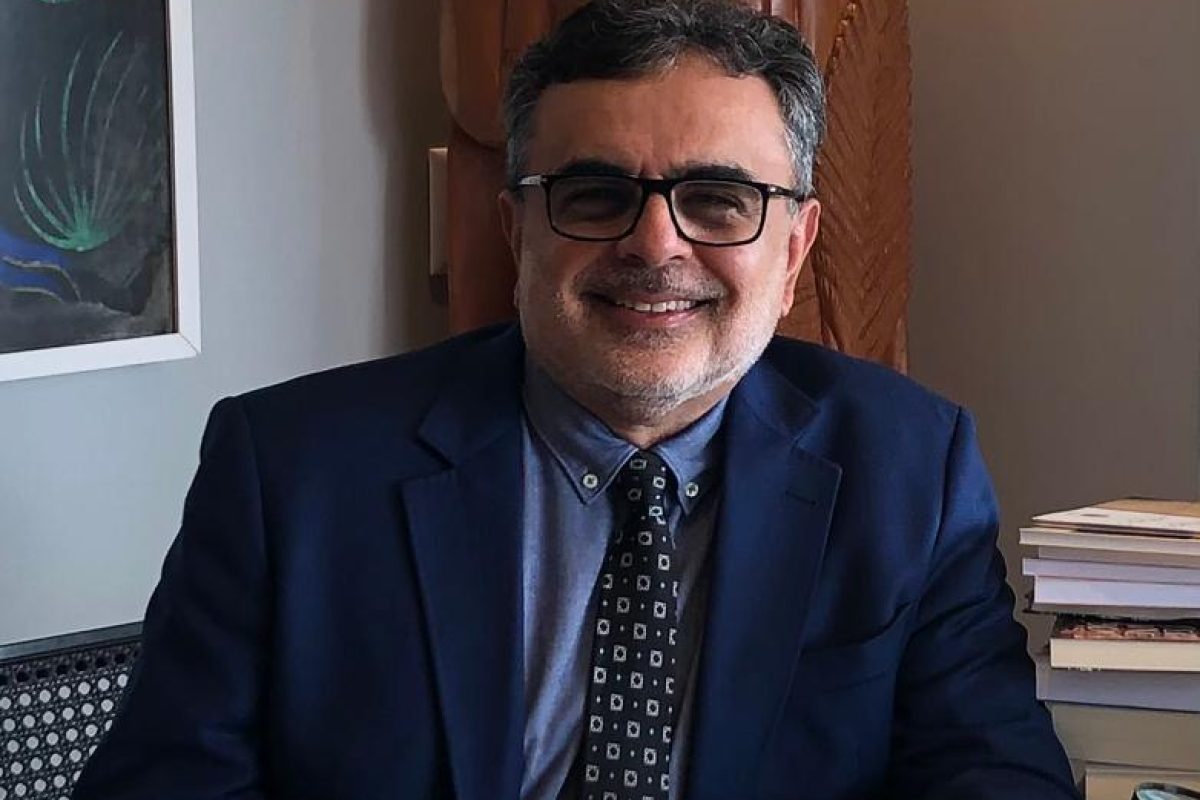 Acadêmico Luiz Ayrton: palestra na APL.